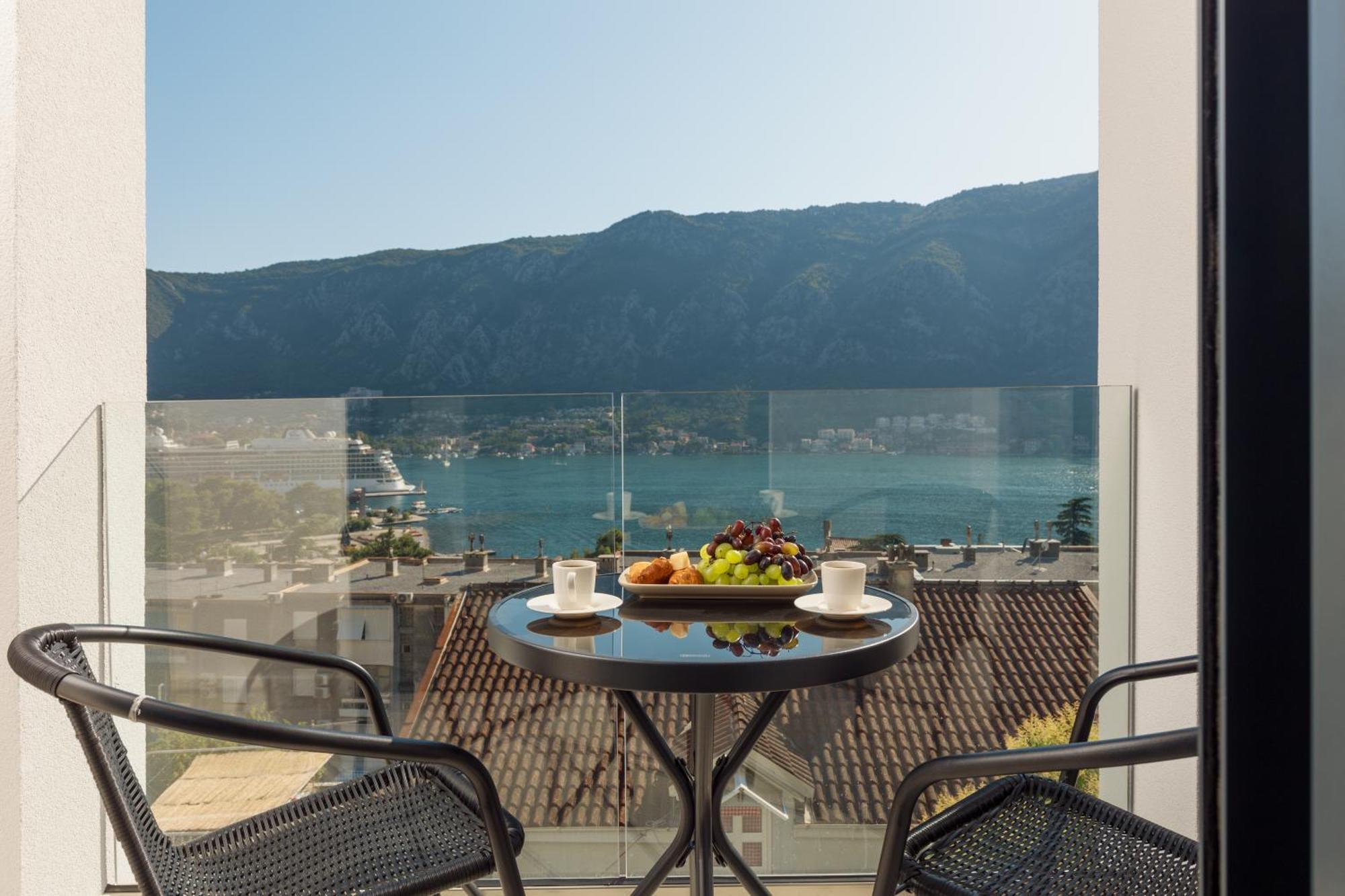 Berge Apartments Котор Экстерьер фото